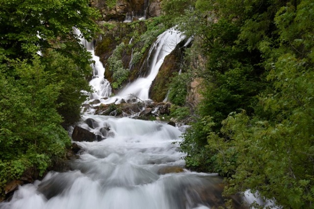 Gümüşhane’de 40 gözeli şelale büyülüyor 14