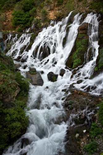 Gümüşhane’de 40 gözeli şelale büyülüyor 17