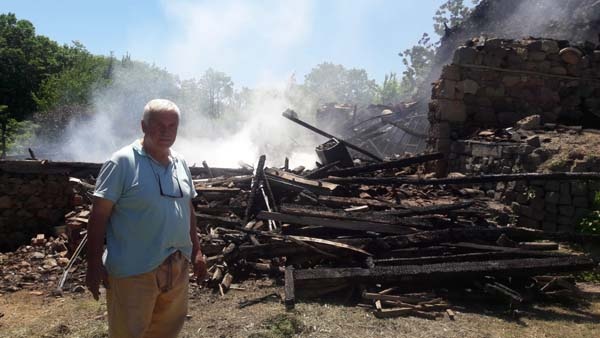 Trabzon'da sahur vakti yangın korkuttu 2