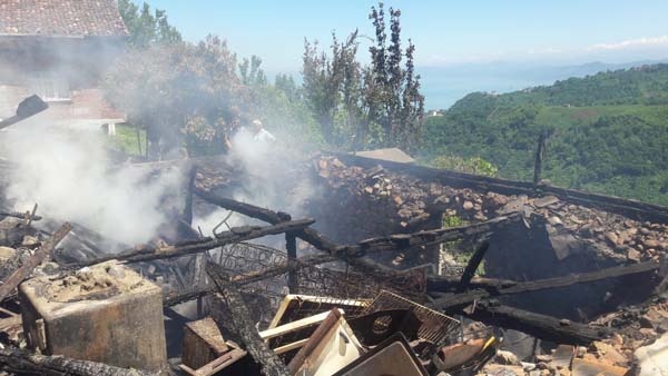 Trabzon'da sahur vakti yangın korkuttu 4
