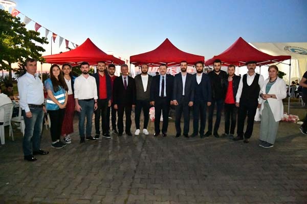 Başkan Genç, öğrencilerle birlikte iftarını açtı 20