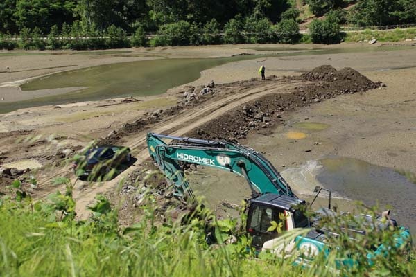 Sera Gölü'nde temizlik çalışmaları 6