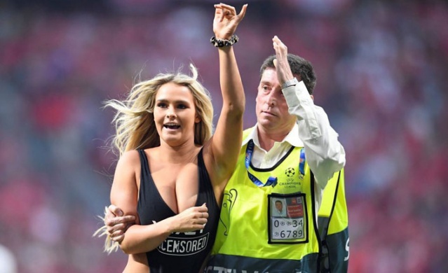 Herkes bu güzeli konşuyor! İşte Şampiyonlar Ligi'nin önüne geçen seyirci... 2