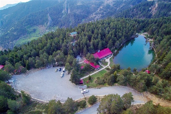 Limni Gölü ziyaretçi akınına uğruyor 7