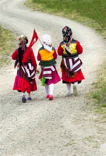 Karadeniz Yaylaları çocuklarla şenlendi 11