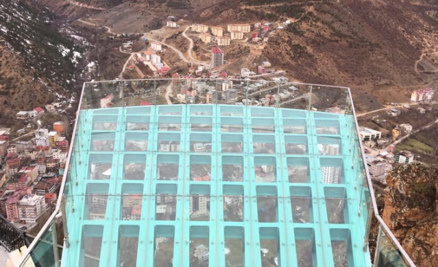 Torul Kalesi Cam Seyir Terası Ramazan’da da ilgi odağı 8