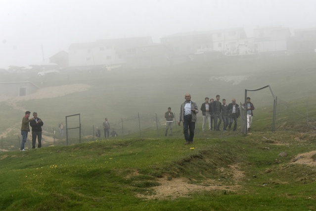 Kadırga'daki üstü açık camide ilk cuma namazı kılındı 14