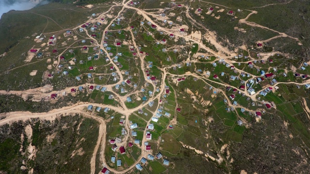 Karadeniz yaylalarında yeni kaçak yapılar yükseliyor! 13