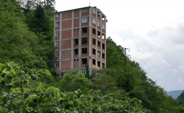 Karadeniz yaylalarında yeni kaçak yapılar yükseliyor! 2