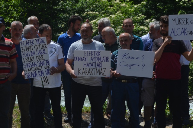 "Uzungöl'de balık tutarken ölebilirsiniz" eylemi 3