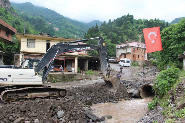Trabzon’da o mahallesinde karneler dağıtılmadı! 12