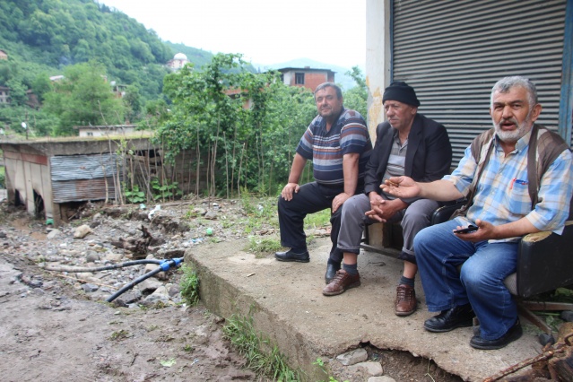 Trabzon’da o mahallesinde karneler dağıtılmadı! 8