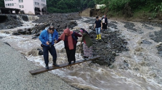Araklı'daki felaket havadan böyle görüntülendi 7