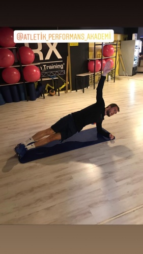 Trabzonsporlu futbolcular tatillerini bakın nerede geçiriyorlar? 9