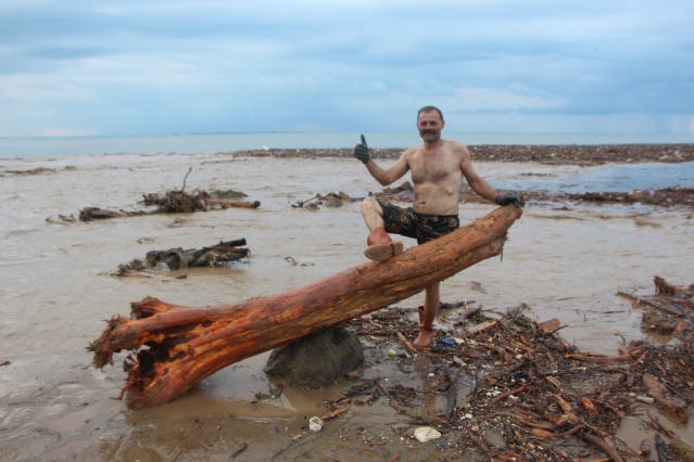 Trabzon’da yağış sonrası deniz bu hale geldi! 11