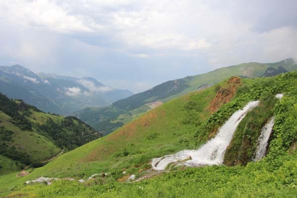 Bu şelaleleri görenler Trabzon’da olduğuna inanamıyor 9