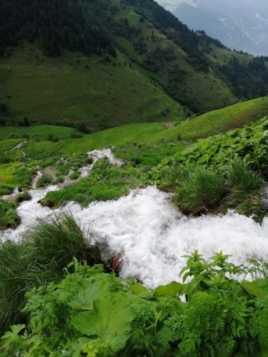 Bu şelaleleri görenler Trabzon’da olduğuna inanamıyor 13
