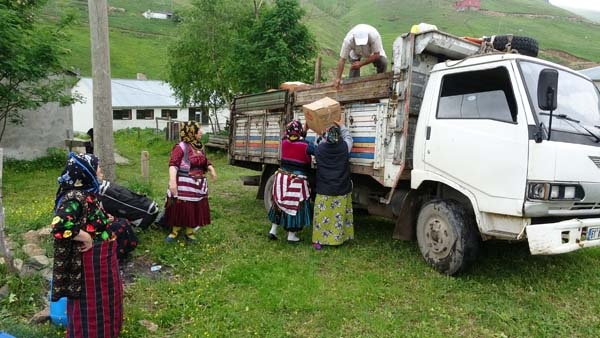 Karadeniz'de yayla göçü geleneği yaşatılıyor 8