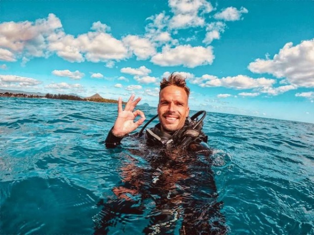 Novak ve sevgilisi tatilin keyfini sürüyor 2