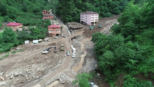 Araklı’da selin vurduğu mahalle boşaltılıyor! 3