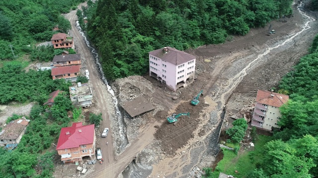 Araklı’da selin vurduğu mahalle boşaltılıyor! 2
