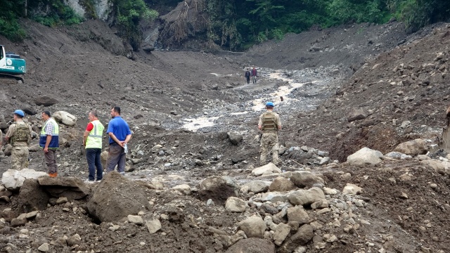 Araklı’da selin vurduğu mahalle boşaltılıyor! 11
