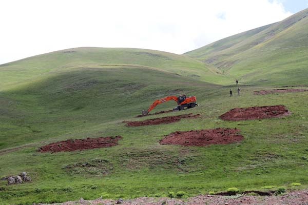 Gümüşhane yaylalarında yeni kaçak yapılara izin verilmiyor 8