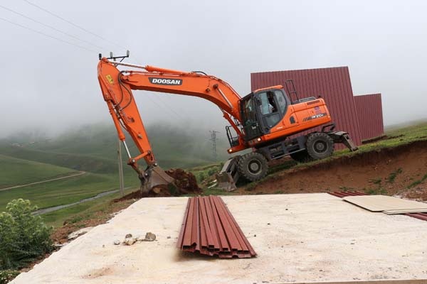 Gümüşhane yaylalarında yeni kaçak yapılara izin verilmiyor 10