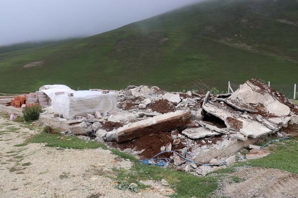 Gümüşhane yaylalarında yeni kaçak yapılara izin verilmiyor 18
