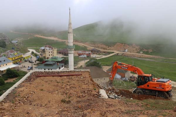 Gümüşhane yaylalarında yeni kaçak yapılara izin verilmiyor 23