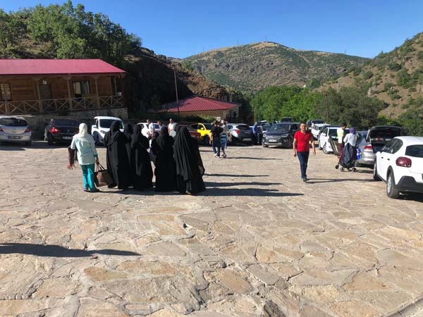 Arapların Tomara Şelalesi ilgisi 8