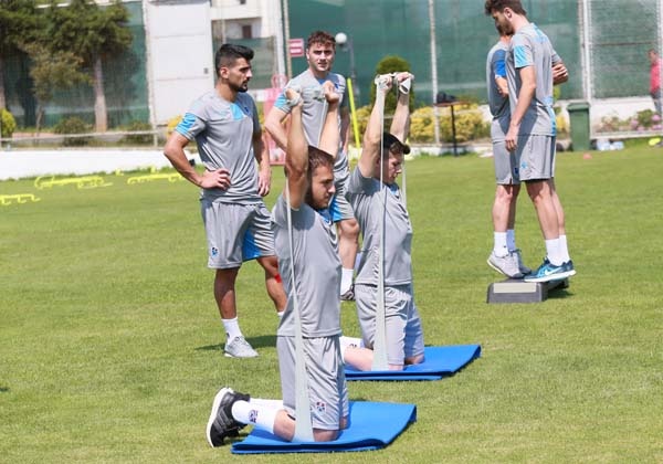 Trabzonspor'dan sabah antrenmanı 6