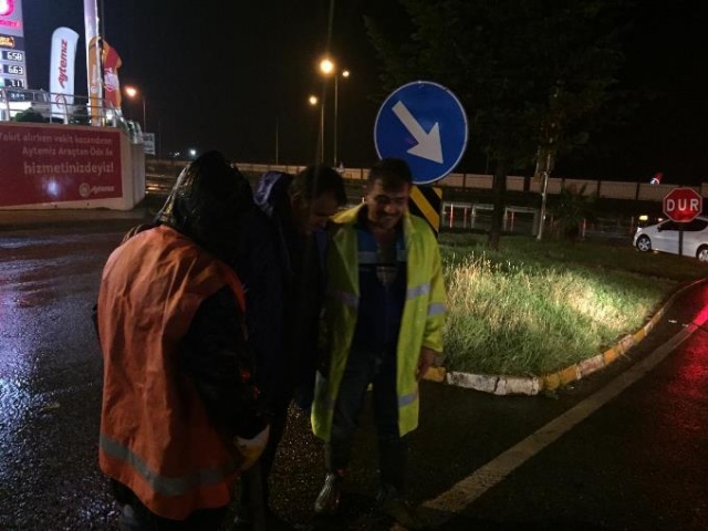 Trabzon'u yağış vurdu ekipler seferber oldu 5