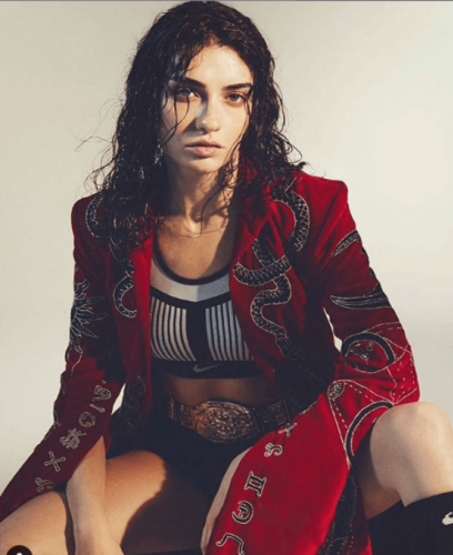 Hazar Ergüçlü hayranlarını şaşırttı 2