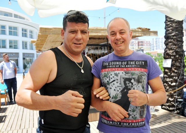 İşyerini soyan hırsıza evini açtı iş verdi! 6