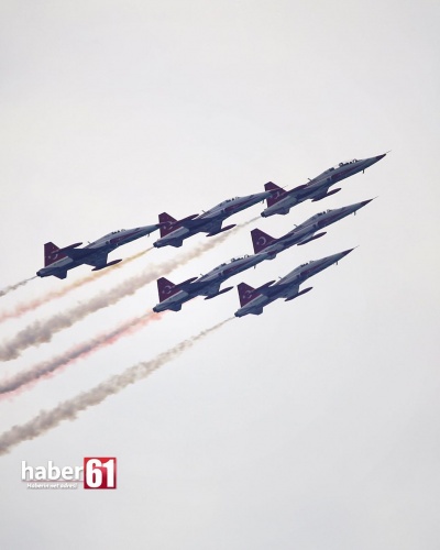 Türk Yıldızları Trabzon'da gösteri yaptı 10