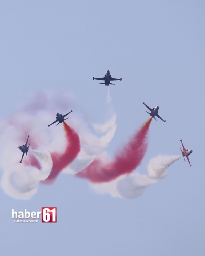 Türk Yıldızları Trabzon'da gösteri yaptı 8