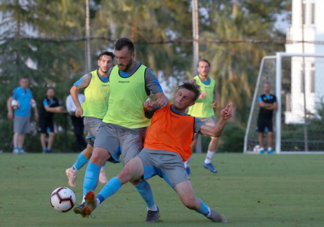 Trabzonspor'da yeni sezon hazırlıkları devam ediyor.Donis Avdijaj antrenmanda. 12