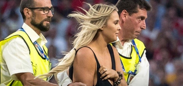 Kinsey Wolanski'den skandal itiraf 2