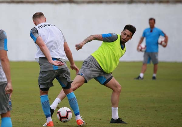 Trabzonspor'da Başkan Ağaoğlu ve yönetim antrenmanı izledi. 11 Temmuz 2019 23