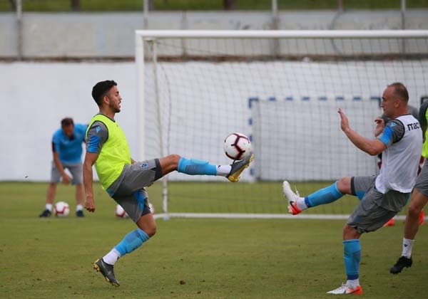 Trabzonspor'da Başkan Ağaoğlu ve yönetim antrenmanı izledi. 11 Temmuz 2019 20