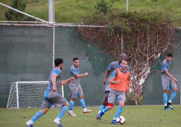 Trabzonspor'da Başkan Ağaoğlu ve yönetim antrenmanı izledi. 11 Temmuz 2019 29