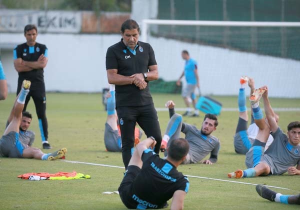 Trabzonspor'da Başkan Ağaoğlu ve yönetim antrenmanı izledi. 11 Temmuz 2019 31