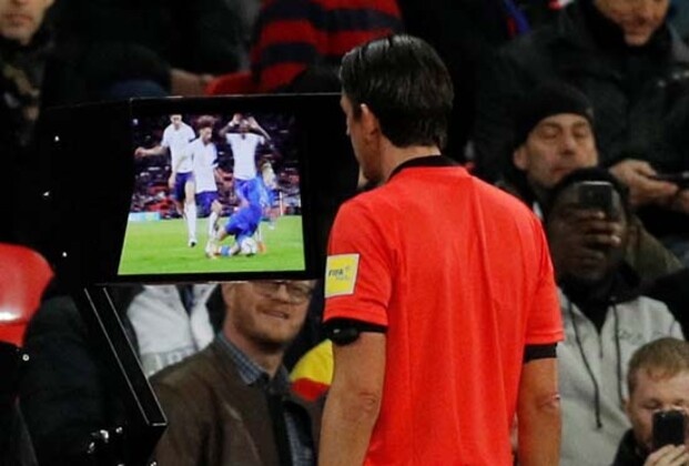 Yılın hakemi seçilen Deniz Aytekin testi geçemedi 4