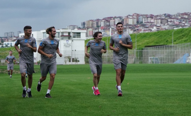 Ağaoğlu: "Transferler kampa yetişecek..." 10