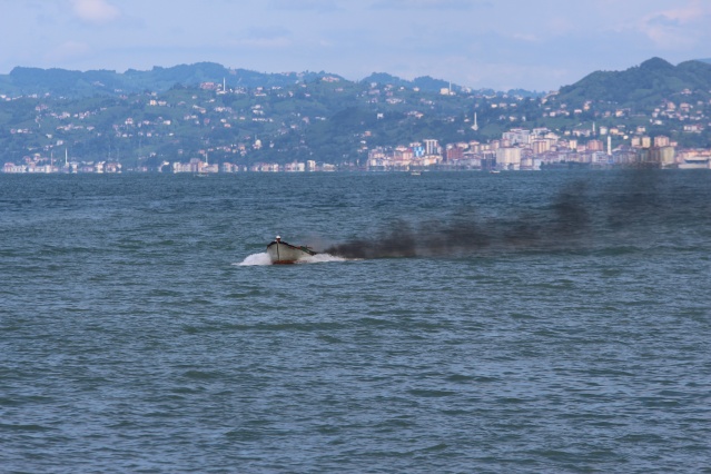 Sürmene’de tekne yarışları nefes kesti! 15