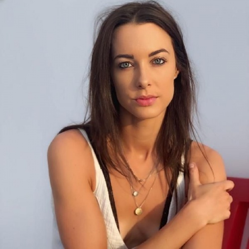 Sosyal medya fenomeni Emily Hartridge'nin acı sonu 3