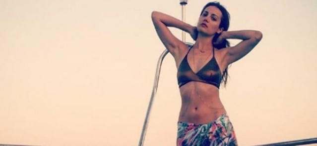 İrem Sak paylaşımıyla sosyal medyayı salladı 6