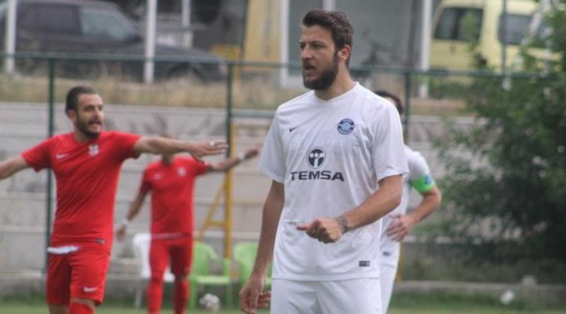 Batuhan Karadeniz imzayı attı 3