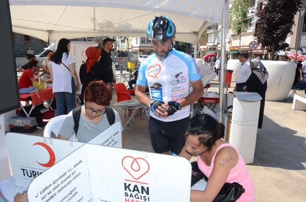 Çocuklar ölmesin diye binlerce kilometre pedal çeviriyor 3